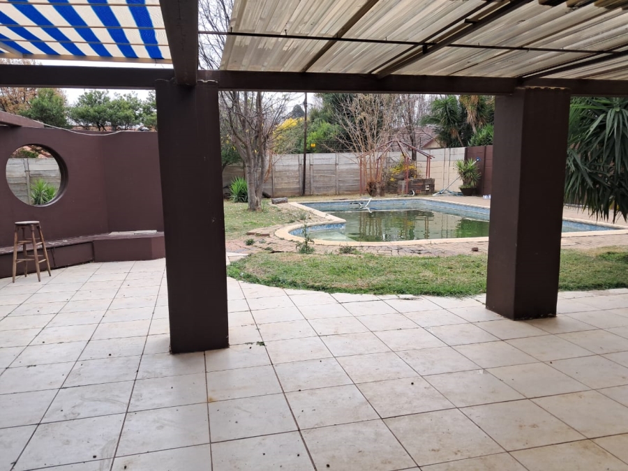 5 Bedroom Property for Sale in St Helena Free State